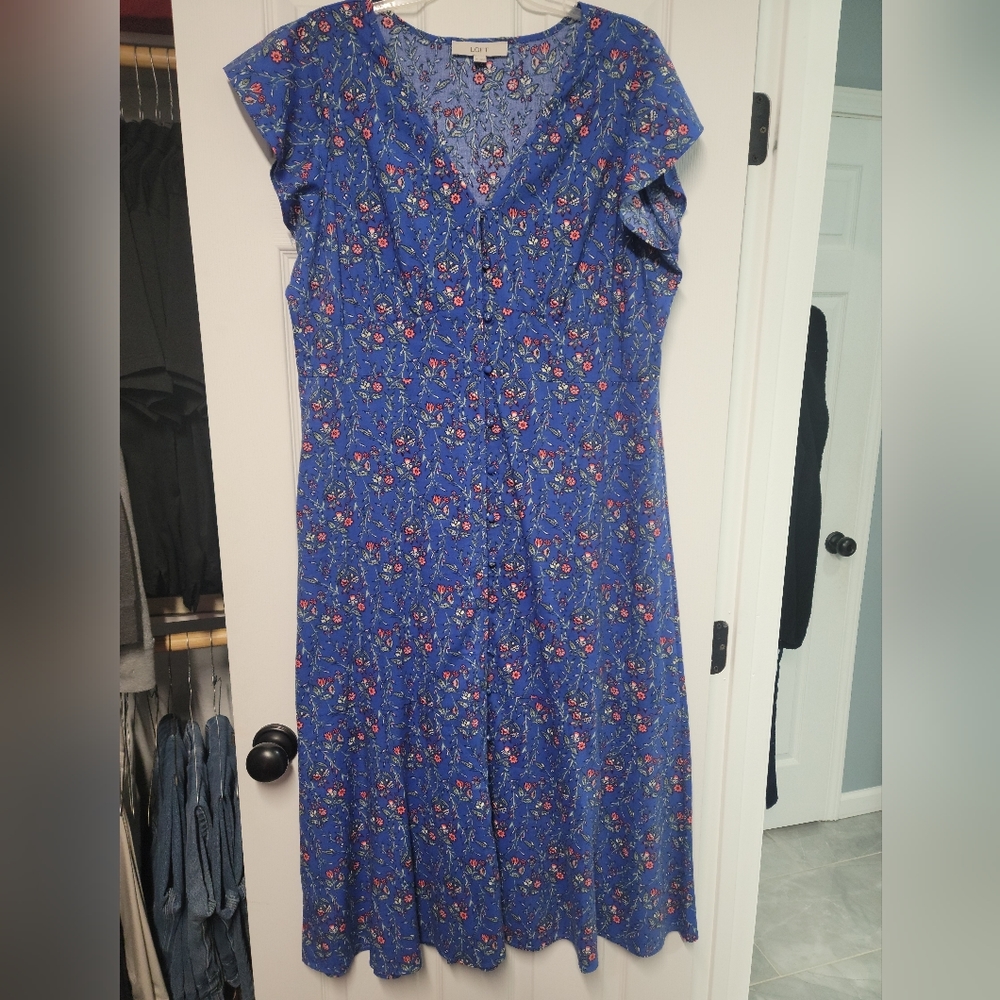 Loft Floral Flutter Midi Dress, size 16, in blue